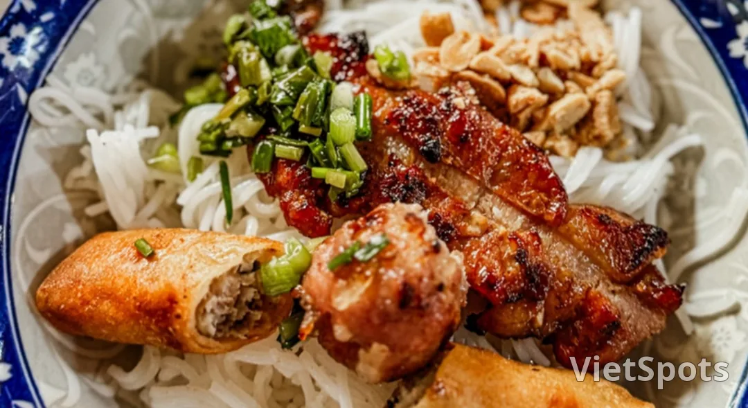 The secret behind Danang food names! "Mi Quang? Banh Xeo? Bun Mam Nem?" Can you tell what the dish is just by its name?!