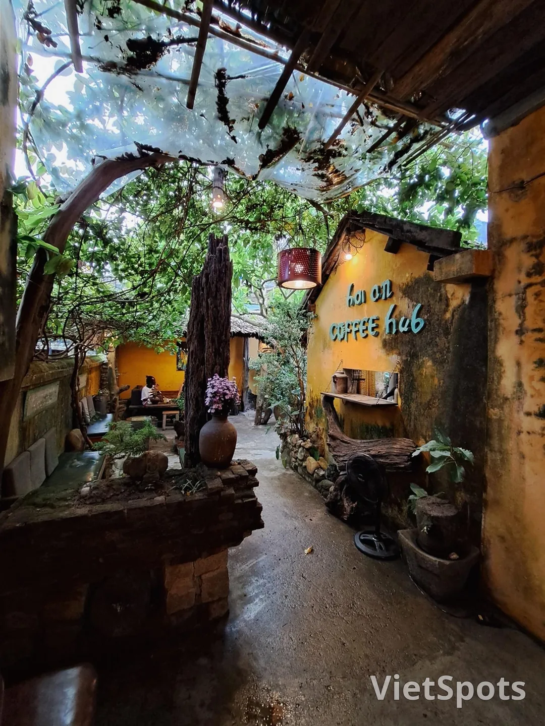 Hoi An Coffee Hub – ร้านกาแฟที่ซ่อนตัวอยู่ในบ้านเก่า