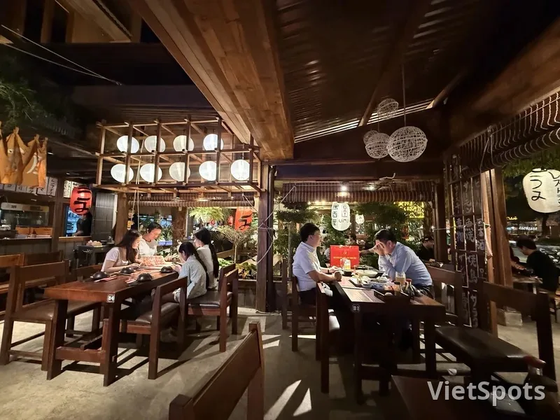 Umi Beer Garden – สวนเบียร์สไตล์ญี่ปุ่นใจกลางฮหว่าซวน ดานัง