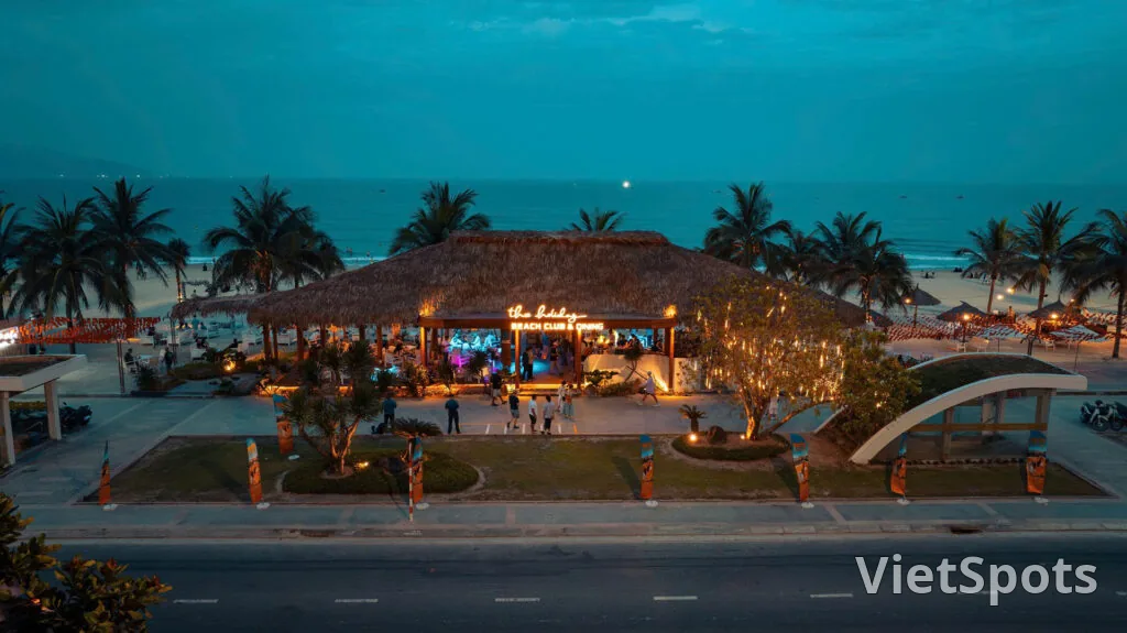 🌊 The Holiday Beach Club & Dining – Chill to the max by My Khe Beach