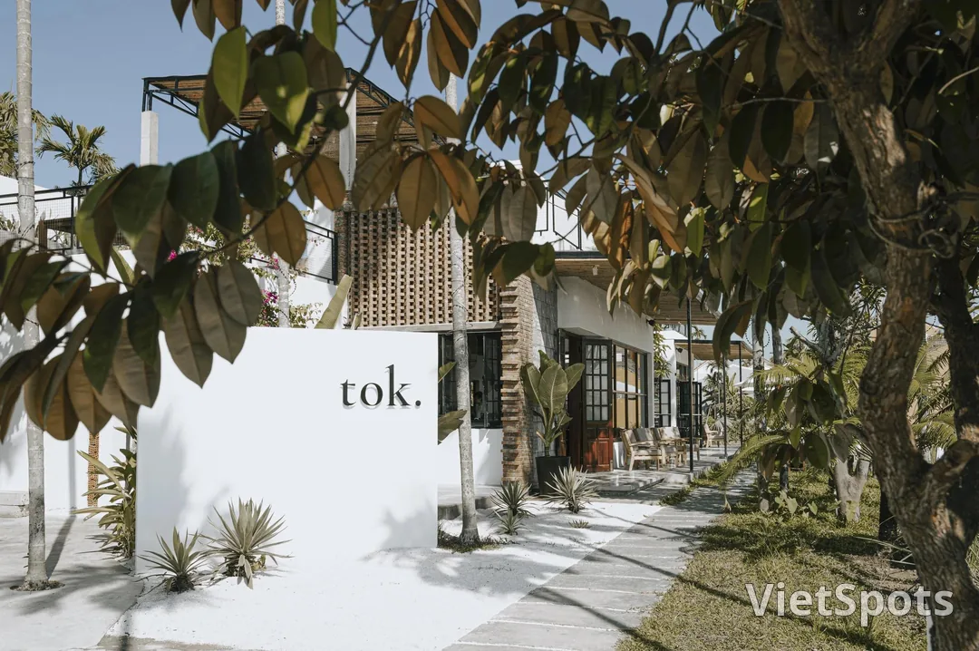 tok. Restaurant Hoi An – Enjoy cuisine amid the rice fields
