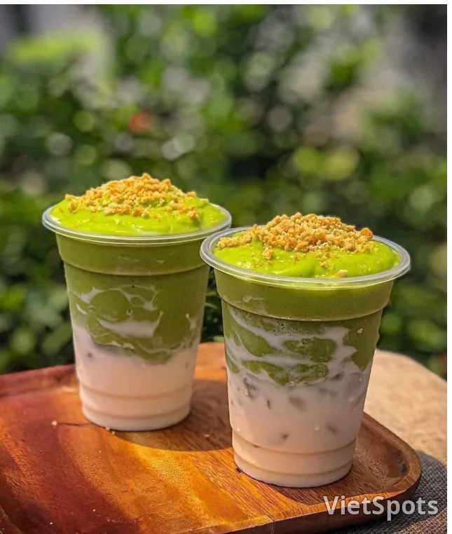 Katinat – อะโวคาโดสุกและมะพร้าวอ่อน