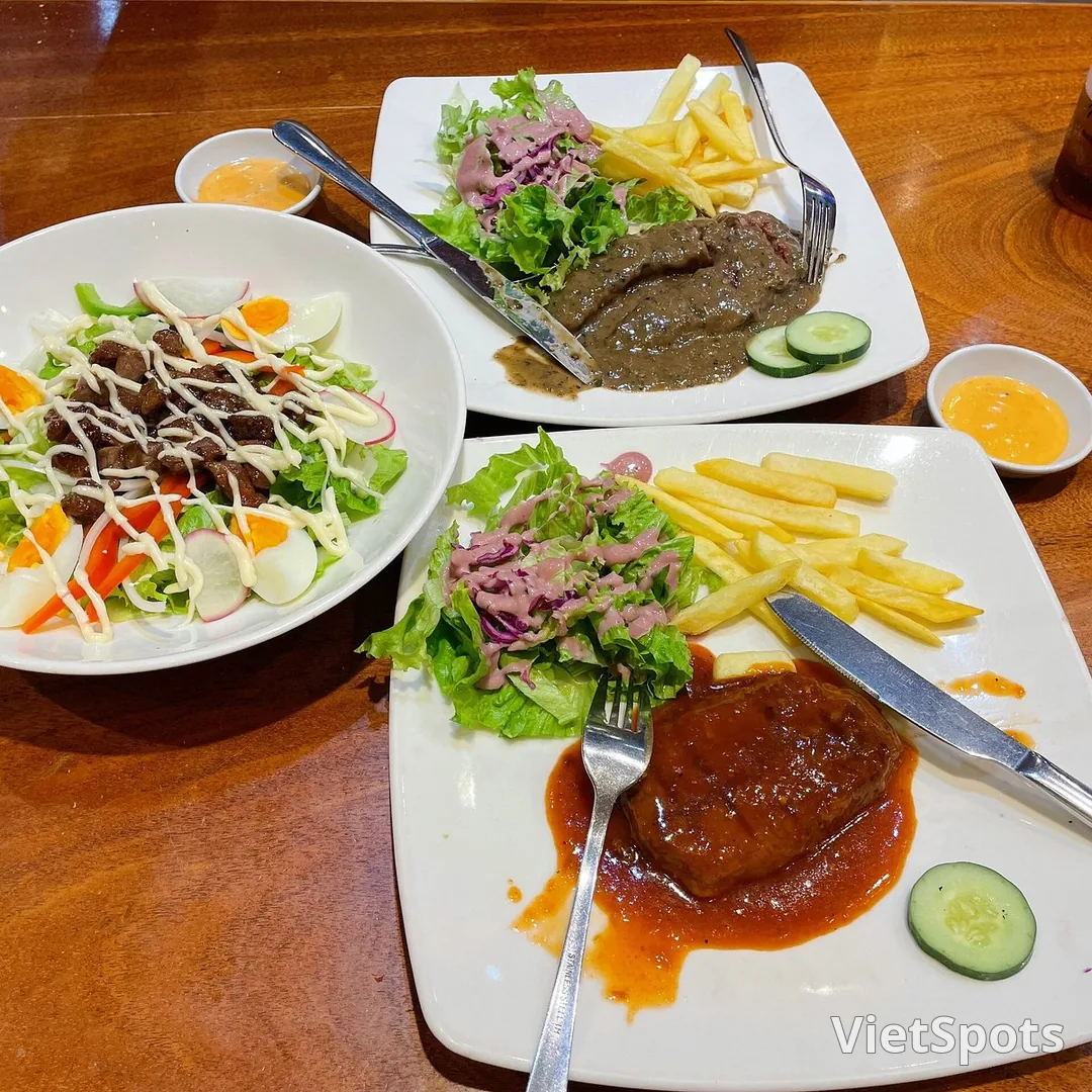 🥩 PAPASTEAK 다낭: 고급스럽고 근사한 스테이크가 당길 때 딱인 곳, 그런데 가격은 학생들 지갑에도 "착한" 수준!