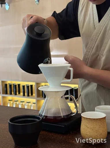 Mew Roastery ดานัง – สำรวจโลกของกาแฟพิเศษผ่านทุกวิธีการชง