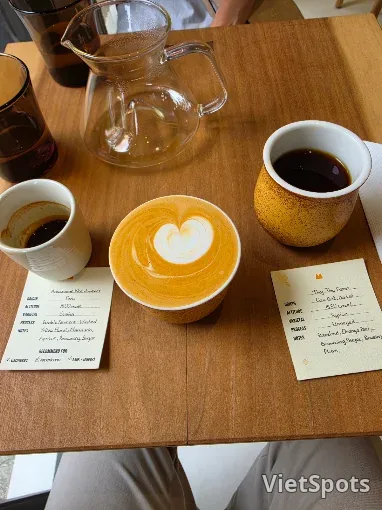 Mew Roastery ดานัง – สำรวจโลกของกาแฟพิเศษผ่านทุกวิธีการชง