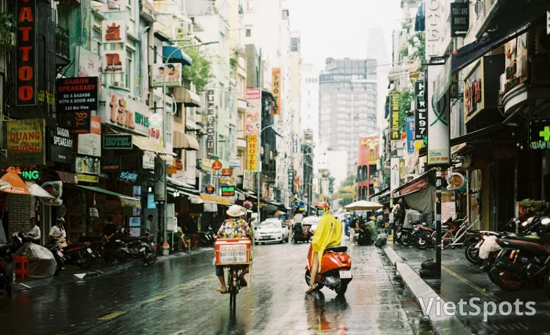 ๐ง๏ธ Traveling to Da Nang in the rainy season: how should you spend the day when it rains?