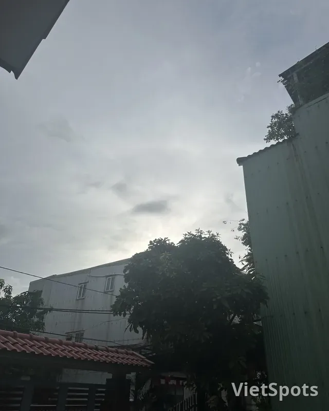 🌤️ DA NANG WEATHER ON OCTOBER 29: SUNSHINE MIXED WITH DARK CLOUDS, WATCH OUT FOR SUDDEN THUNDERSTORMS! 🌥️⛈️
