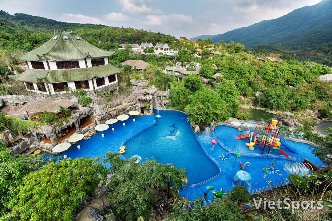 Tour Núi Thần Tài