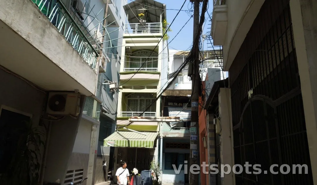 Chuyển đến sinh sống ở Việt Nam. Chi phí sinh hoạt một tháng có dưới 100.000 yên không?