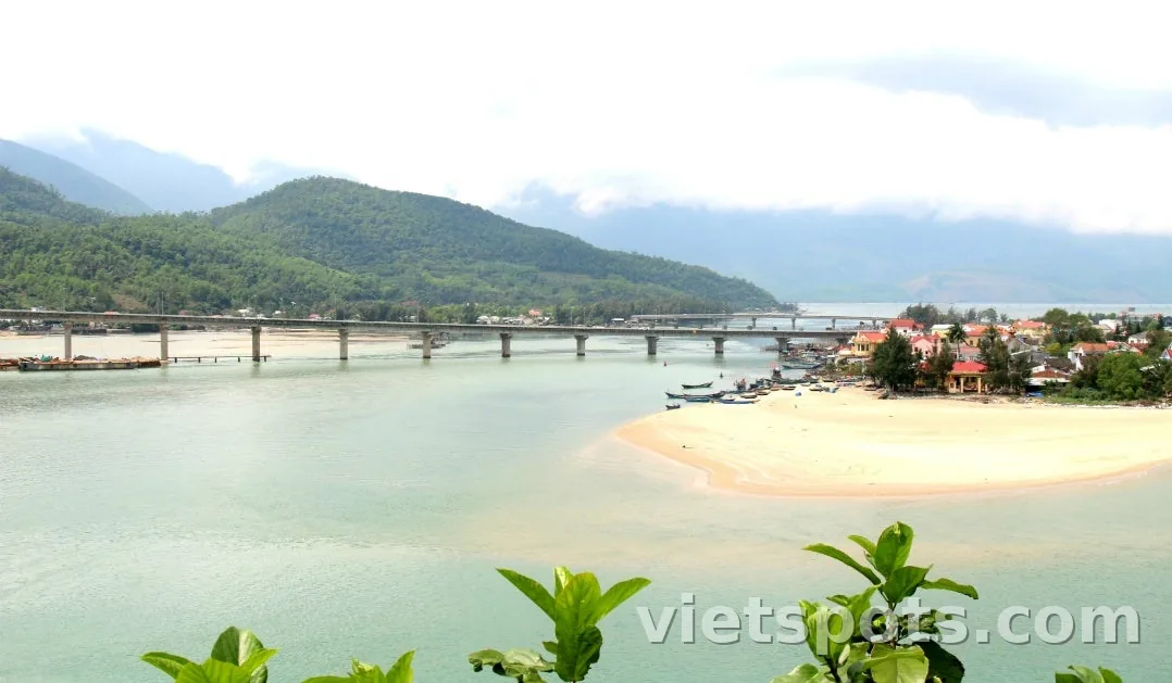 Top 5 khung cảnh không thể quên trong chuyến du lịch xuyên Việt Nam của cá nhân tôi