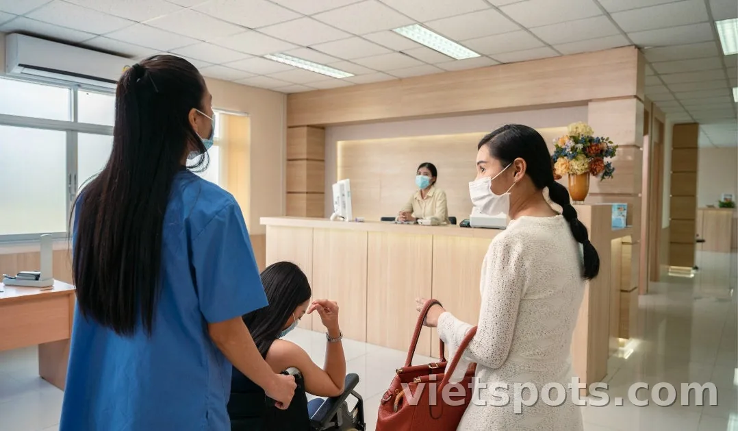 Tình hình "bệnh viện & bảo hiểm" của những người di cư sang Việt Nam. Bảo hiểm du lịch nước ngoài không thể sử dụng được