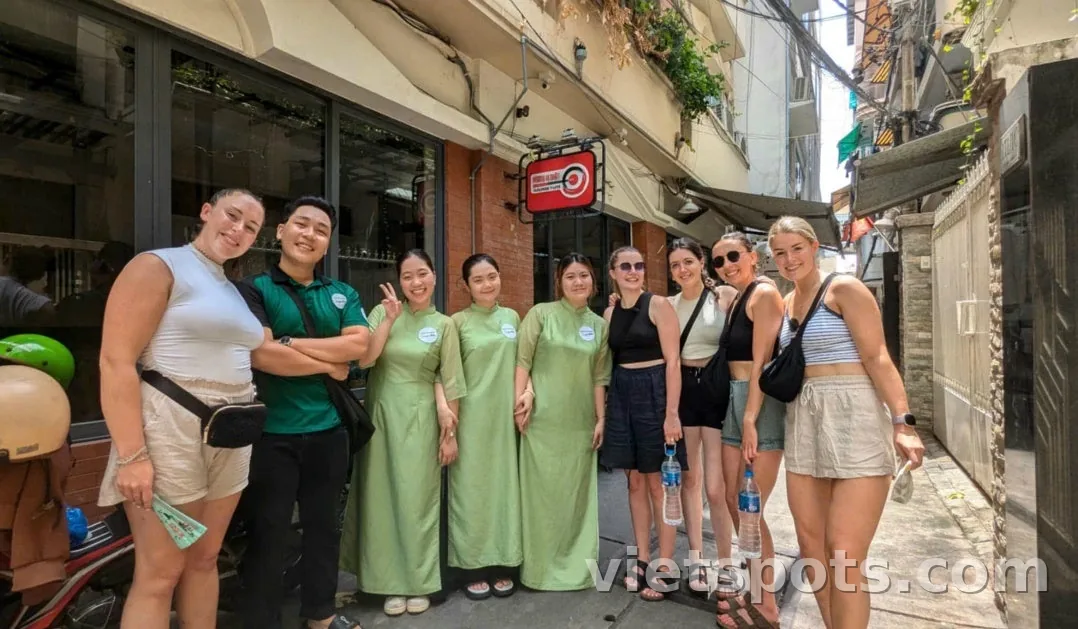 Cách đặt "tour tùy chọn tại địa phương" giá rẻ khi du lịch Việt Nam