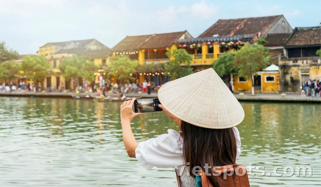 Cách đặt "tour tùy chọn tại địa phương" giá rẻ khi du lịch Việt Nam