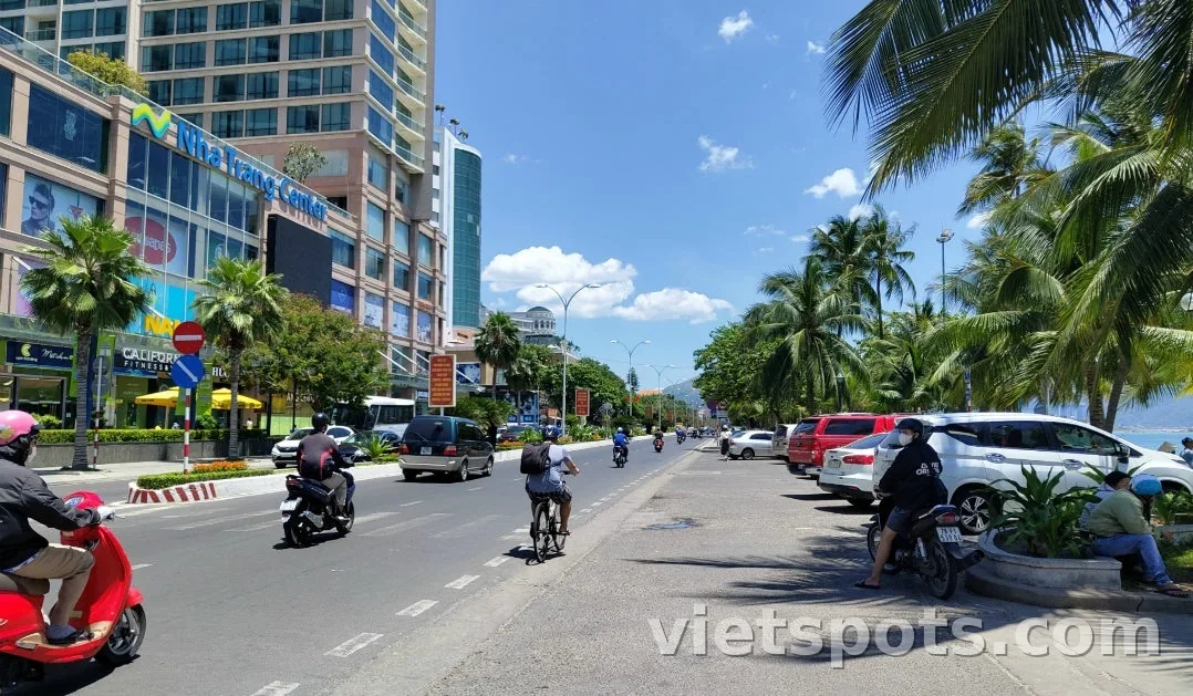 [Ký sự du lịch Nha Trang] Ngày 1: Chuyến đi resort ăn nhím biển thỏa thích | Việt Nam