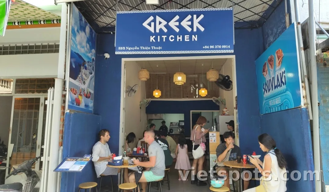 [Ký sự du lịch Nha Trang] Ngày 1: Chuyến đi resort ăn nhím biển thỏa thích | Việt Nam