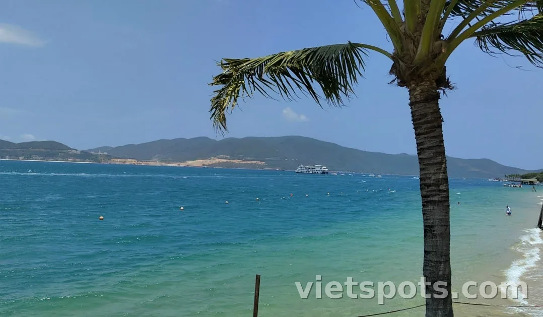 【Ký sự du lịch Nha Trang】Ngày 3: Thử nghỉ tại khách sạn trên đảo "Hon Tam Resort"♪