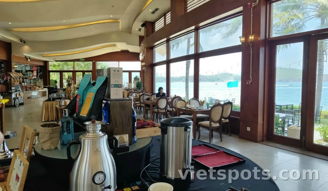 【Ký sự du lịch Nha Trang】Ngày 3: Thử nghỉ tại khách sạn trên đảo "Hon Tam Resort"♪