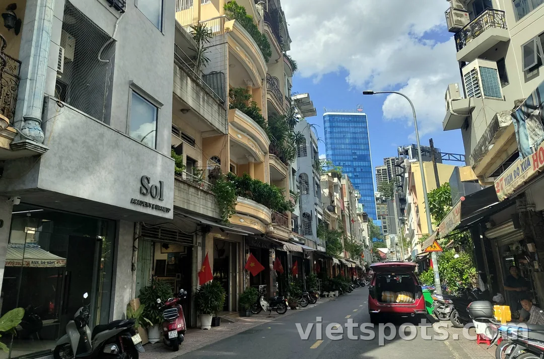 Cuộc sống định cư ở Việt Nam (thành phố Hồ Chí Minh). Cách gia đình chúng tôi trải qua cuối tuần
