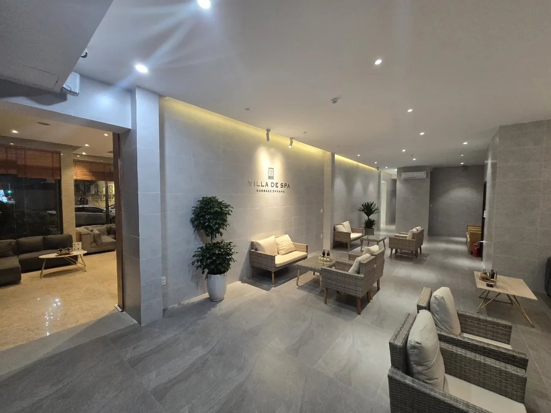 Chuyến du lịch Đà Nẵng cùng bố mẹ ngoài 80 tuổi — Villade Spa 🐧