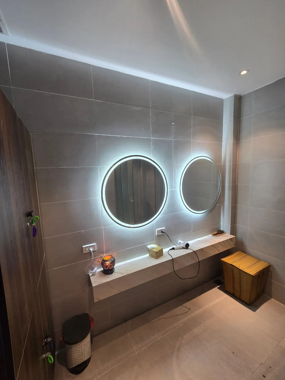 Chuyến du lịch Đà Nẵng cùng bố mẹ ngoài 80 tuổi — Villade Spa 🐧