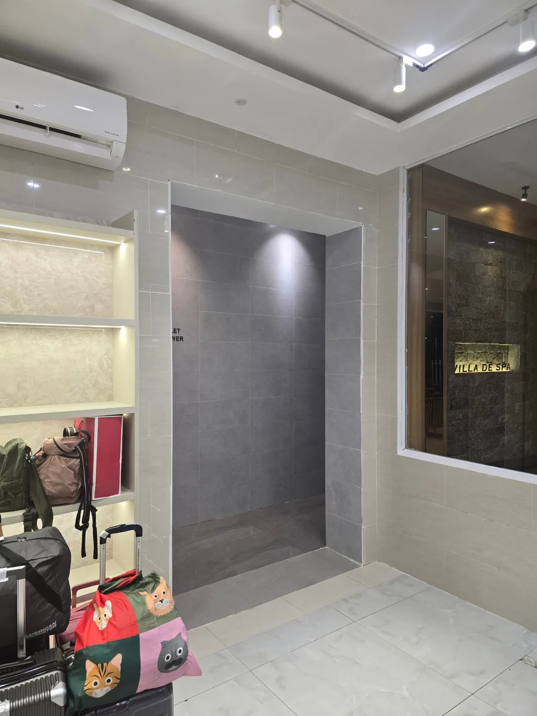 Chuyến du lịch Đà Nẵng cùng bố mẹ ngoài 80 tuổi — Villade Spa 🐧