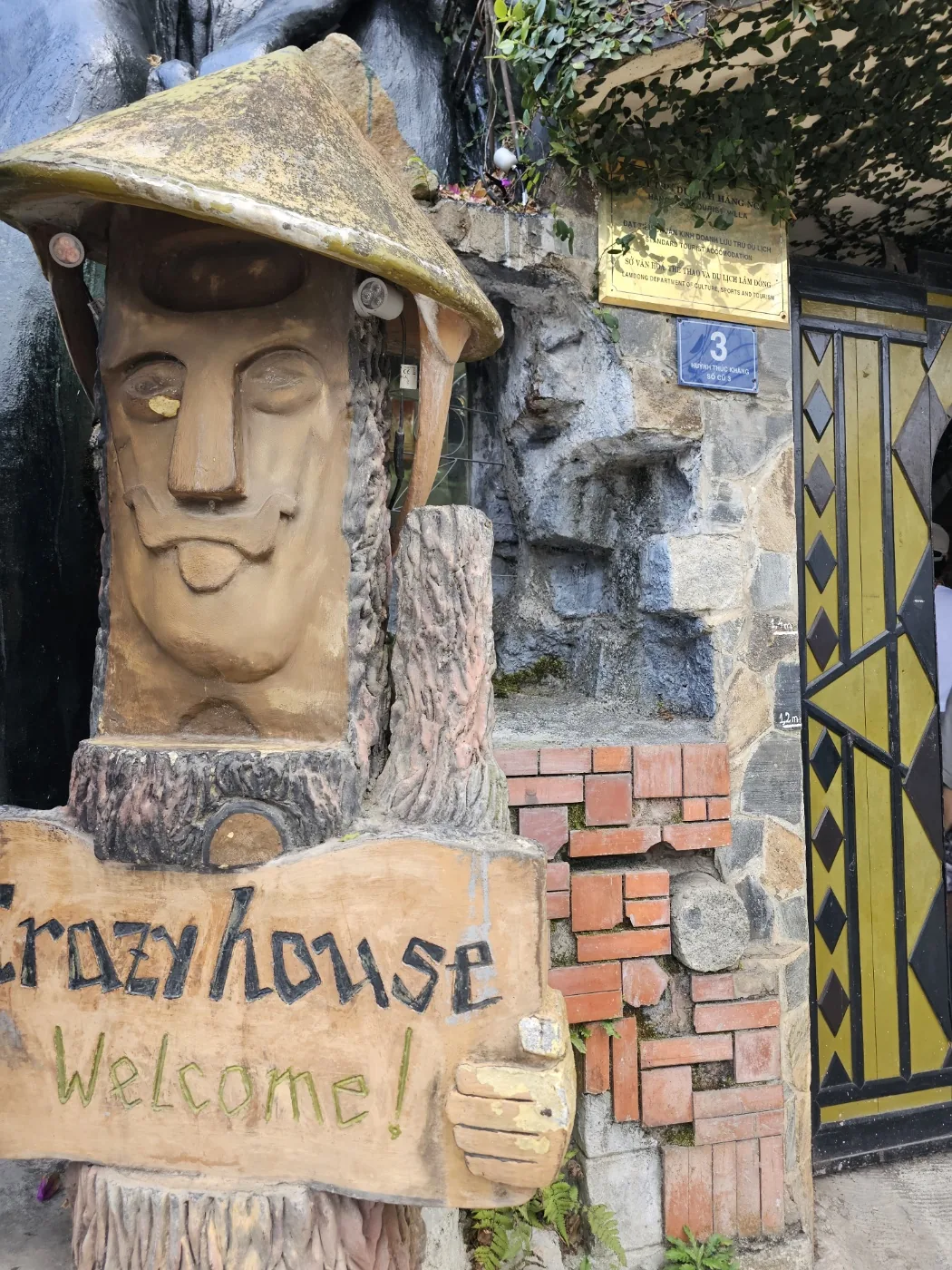 🐸🐸>> Biệt thự Hằng Nga Đà Lạt (Crazy House)