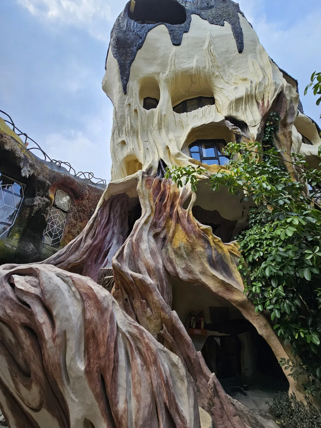 🐸🐸>> Biệt thự Hằng Nga Đà Lạt (Crazy House)