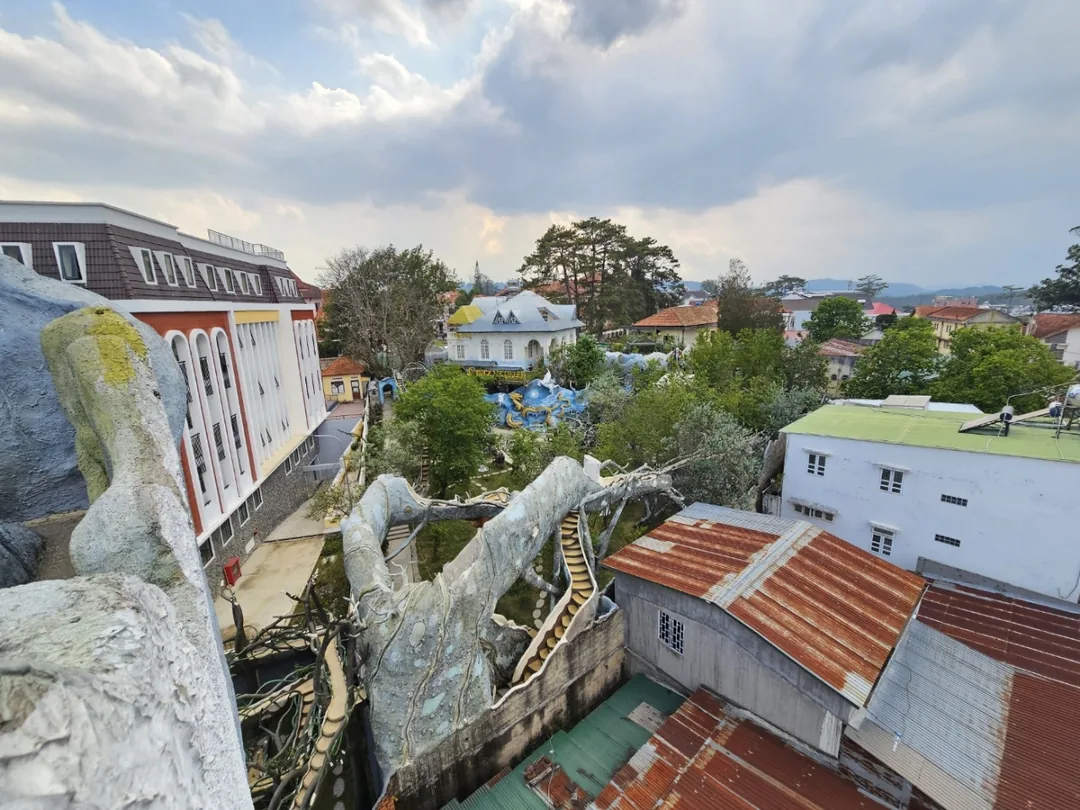 🐸🐸>> Biệt thự Hằng Nga Đà Lạt (Crazy House)