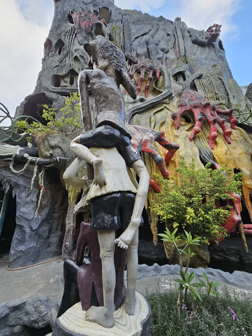 🐸🐸>> Biệt thự Hằng Nga Đà Lạt (Crazy House)