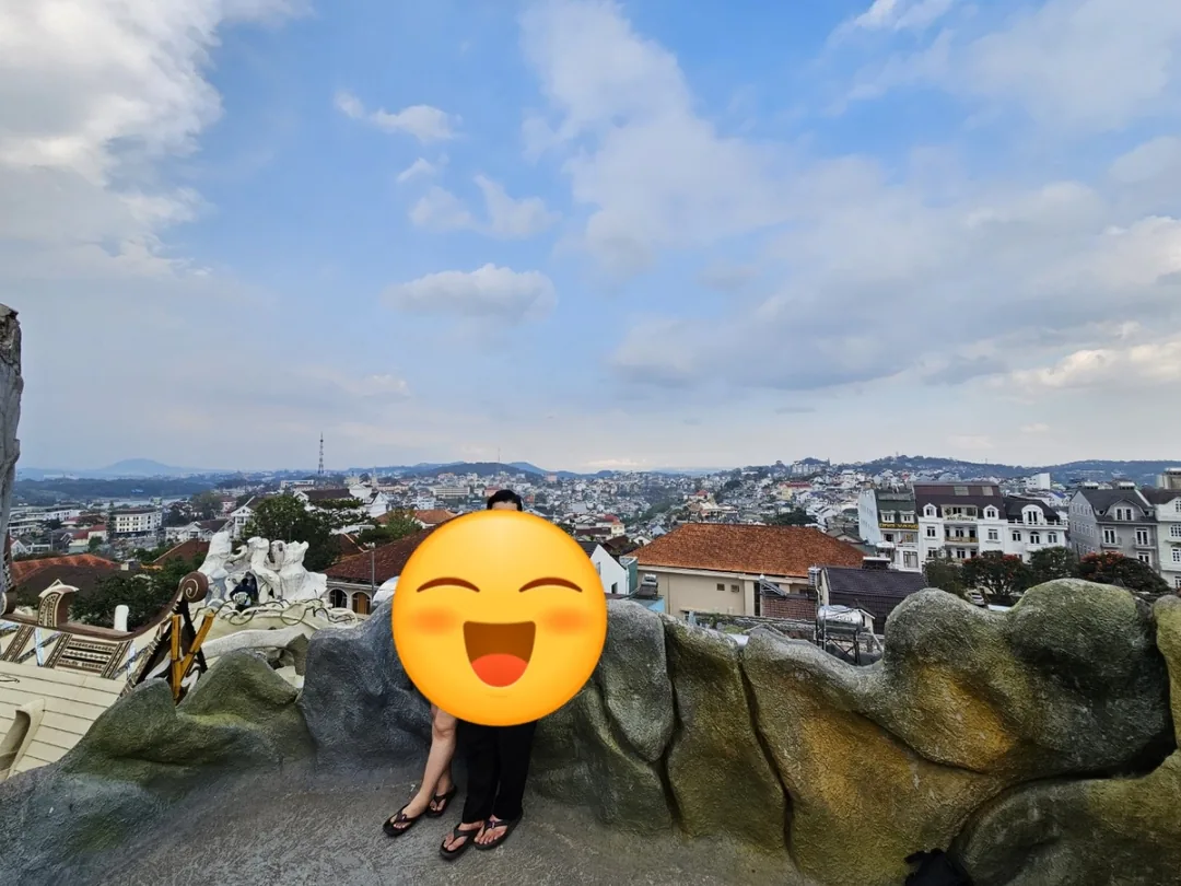 🐸🐸>> Biệt thự Hằng Nga Đà Lạt (Crazy House)