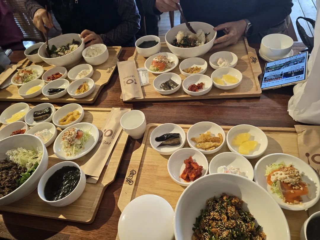🐸🐸>> Quán bibimbap ở Gyodong ~^^