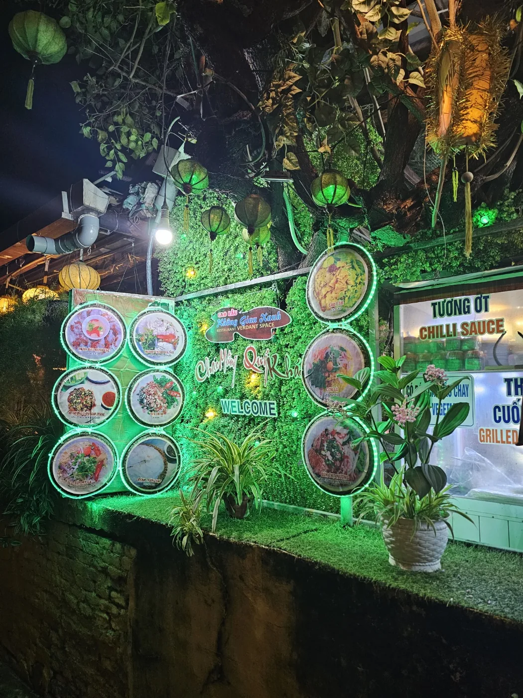 🐸🐸>> 🇻🇳Review Cao Lầu Cồng Yến Sến