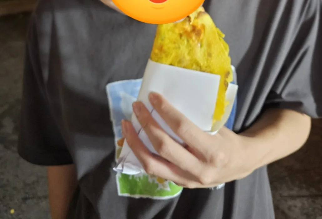🐸🐸>> 🇻🇳Review chợ đêm Hội An bánh tráng nướng