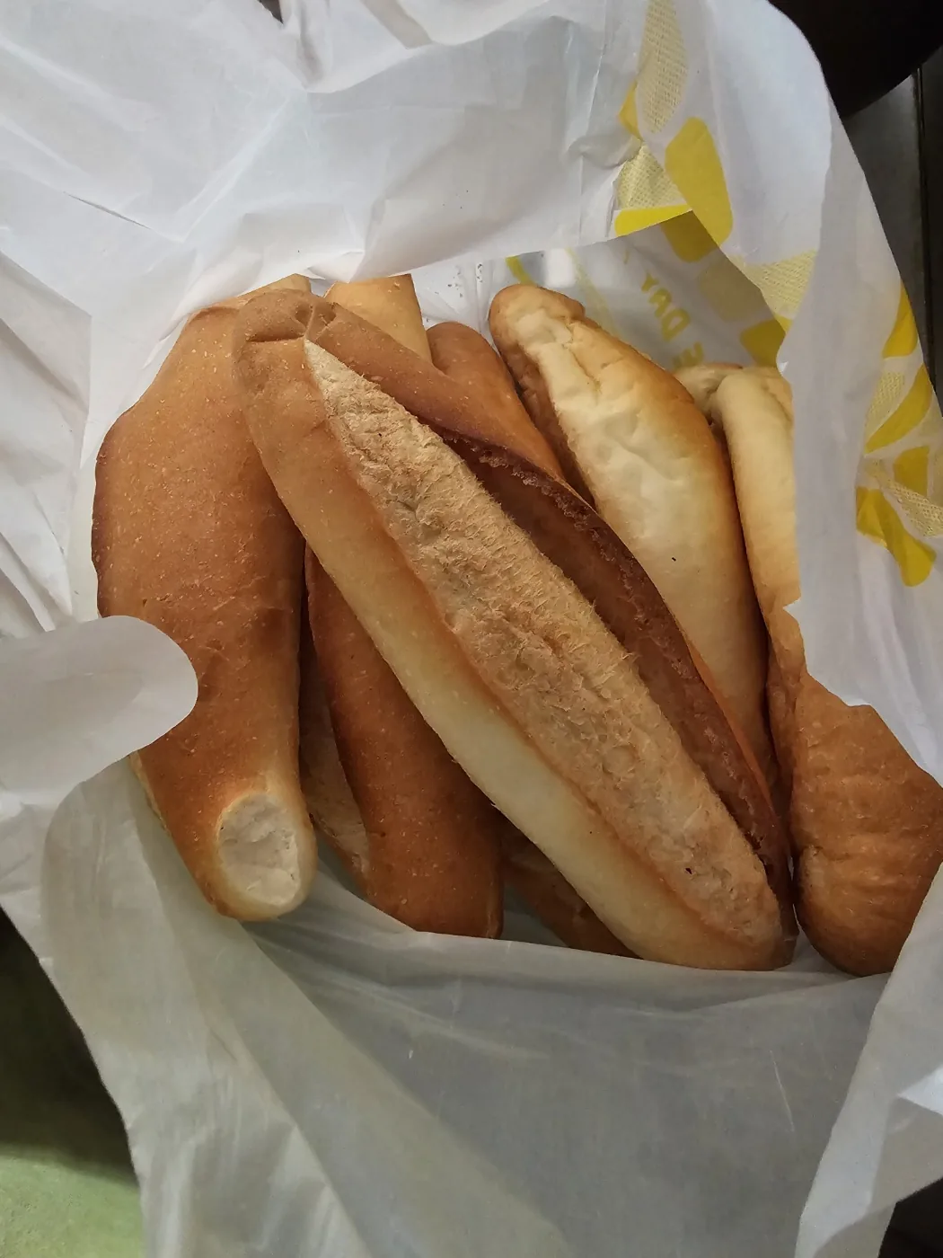 🐸🐸>> 🇻🇳Review bánh mì~^^