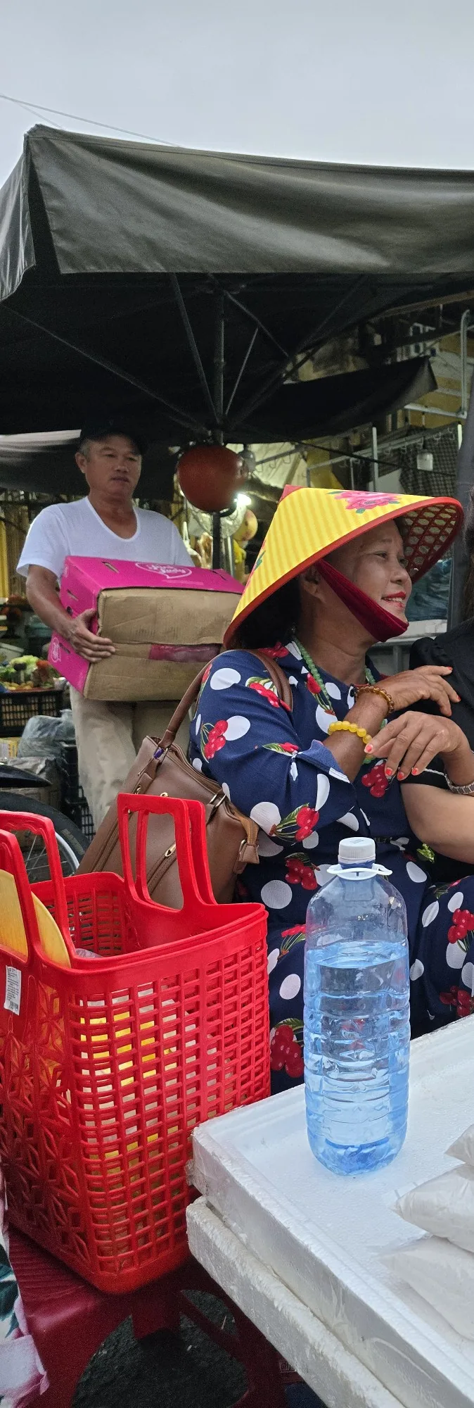 200🐸🐸>> 🇻🇳Review: coi chừng người này ở chợ sáng sớm Hội An
