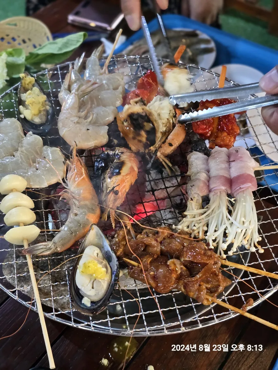 🐸🐸>> Lẩu Phuket Mookata hải sản buffet không giới hạn