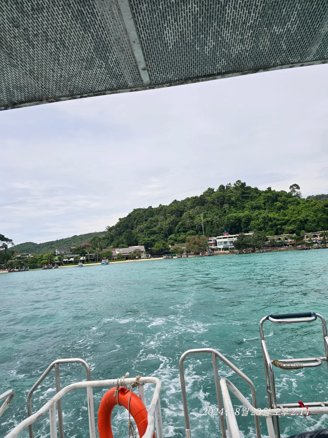 🐸🐸>> Tour đảo Phi Phi.