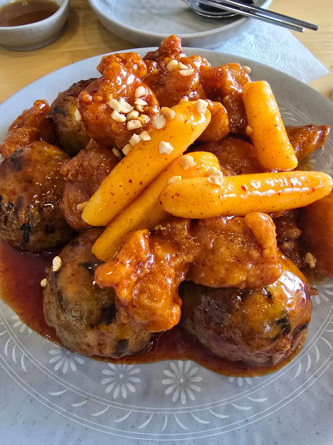 🪵>> (Du lịch) Bonga, quán lẩu mandu ngon