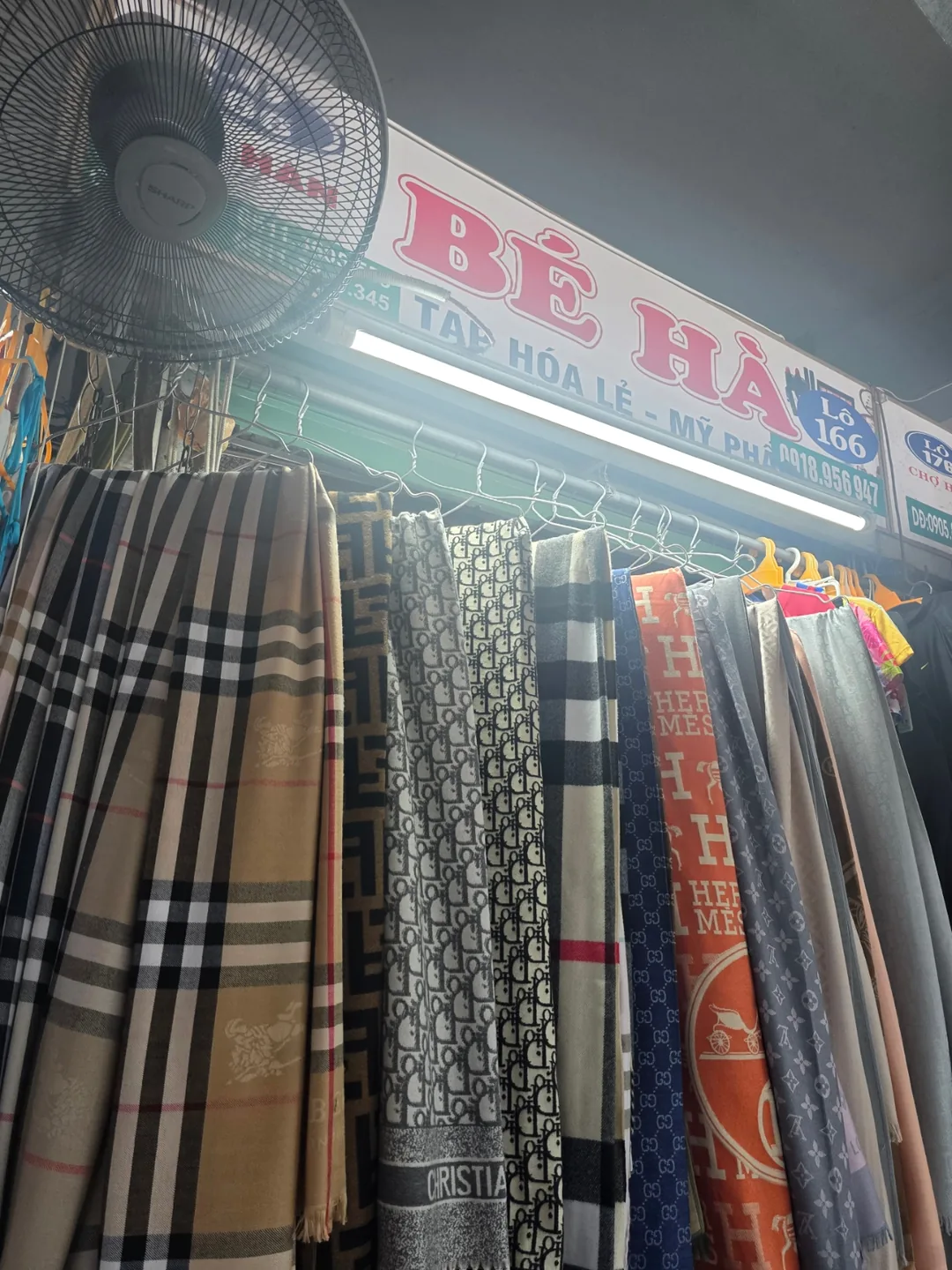 🇻🇳(Đánh giá) Lừa đảo vali ở chợ Hàn!!!