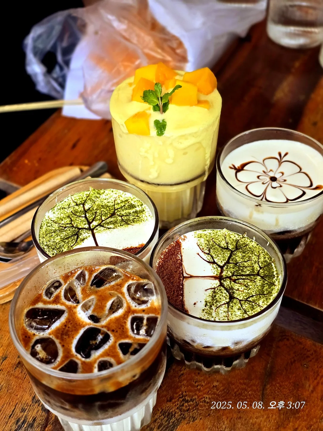 🇻🇳 (Đánh giá) Trên đường An Thượng cũng có art cafe sao?