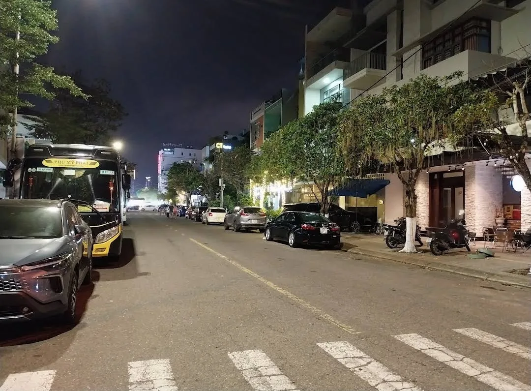 Tọa độ đường sau khi chợ Sen Tsai đông đúc