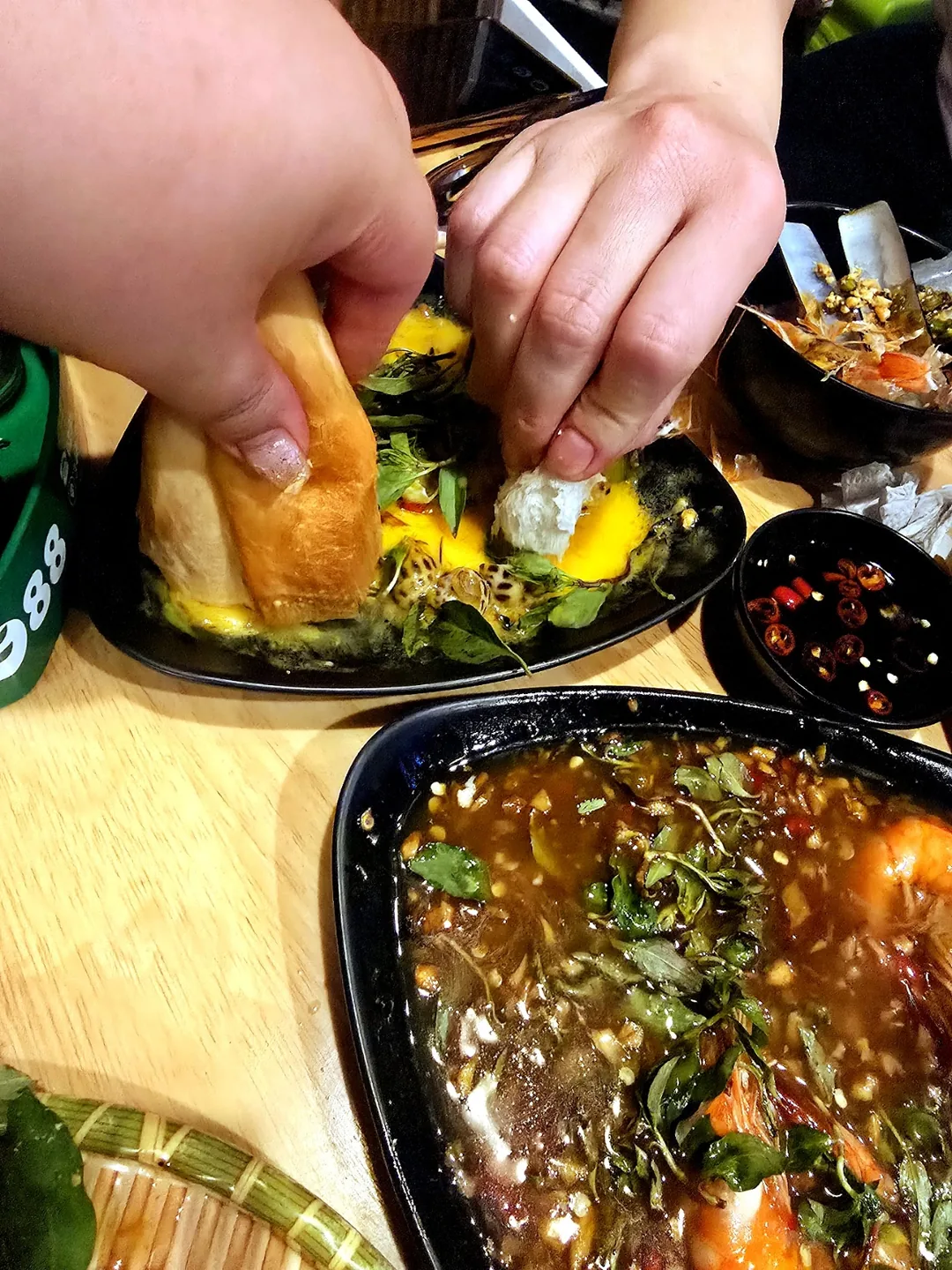 🇻🇳(Đánh giá) Bữa đầu tiên ngày đầu ở Hội An là ở đây!!