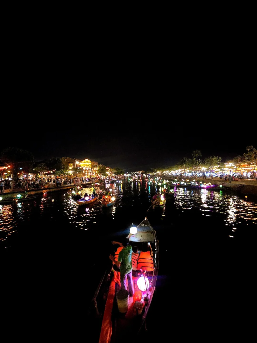 🇻🇳(Đánh giá) Đi chợ đêm Hội An (bãi đỗ xe máy)