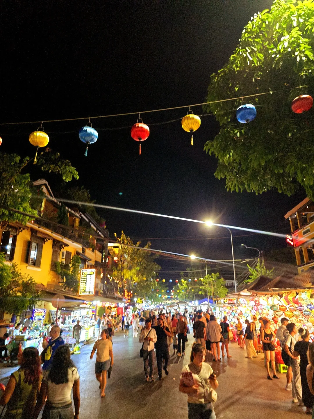🇻🇳(Đánh giá) Đi chợ đêm Hội An (bãi đỗ xe máy)