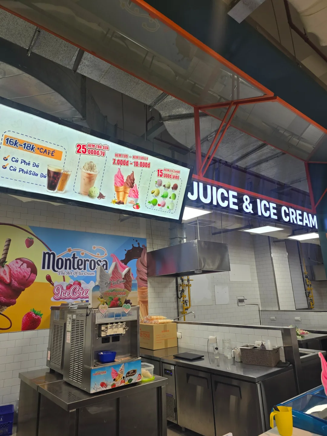 (Đánh giá) Đồ mua sắm Lotte Mart không có vali, dùng để đóng gói hành lý ký gửi