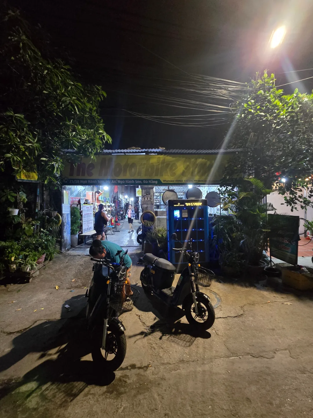 (Review) Càn quét chợ đêm Sơn Trà xong rồi thuê xe máy ở Đà Nẵng luôn!!!