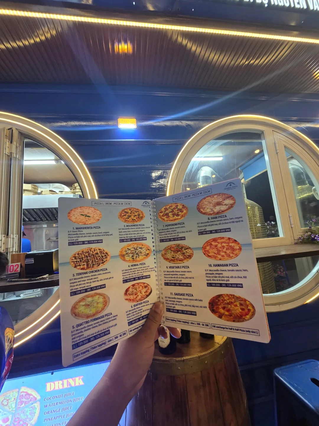 (Review) Quán pizza ngon trước biển Mỹ Khê