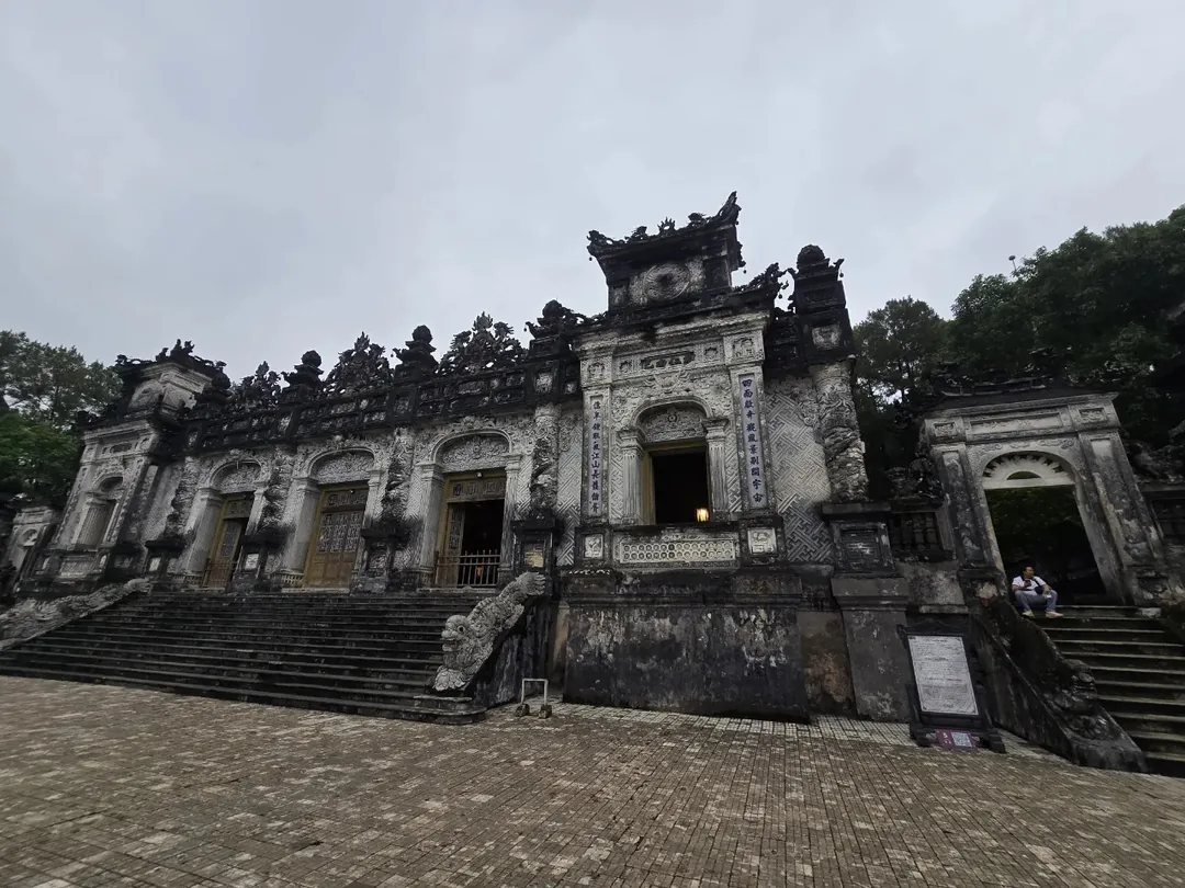 [Đánh giá] Tour Huế 5 - Chùa Thiên Mụ, Lăng vua Khải Định