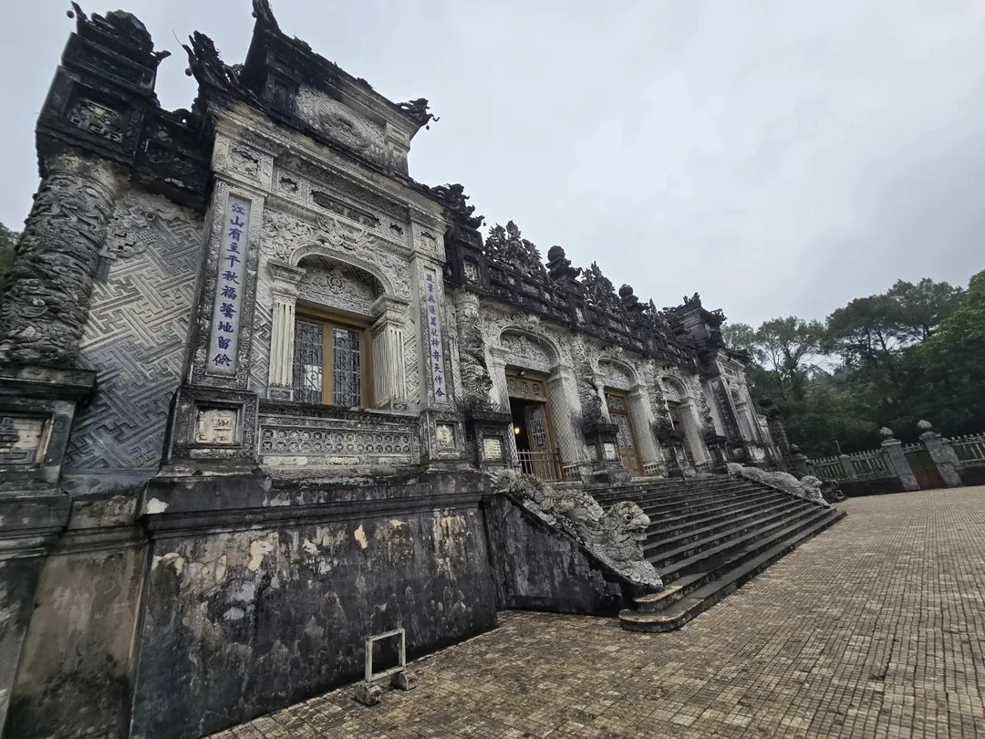 [Đánh giá] Tour Huế 5 - Chùa Thiên Mụ, Lăng vua Khải Định