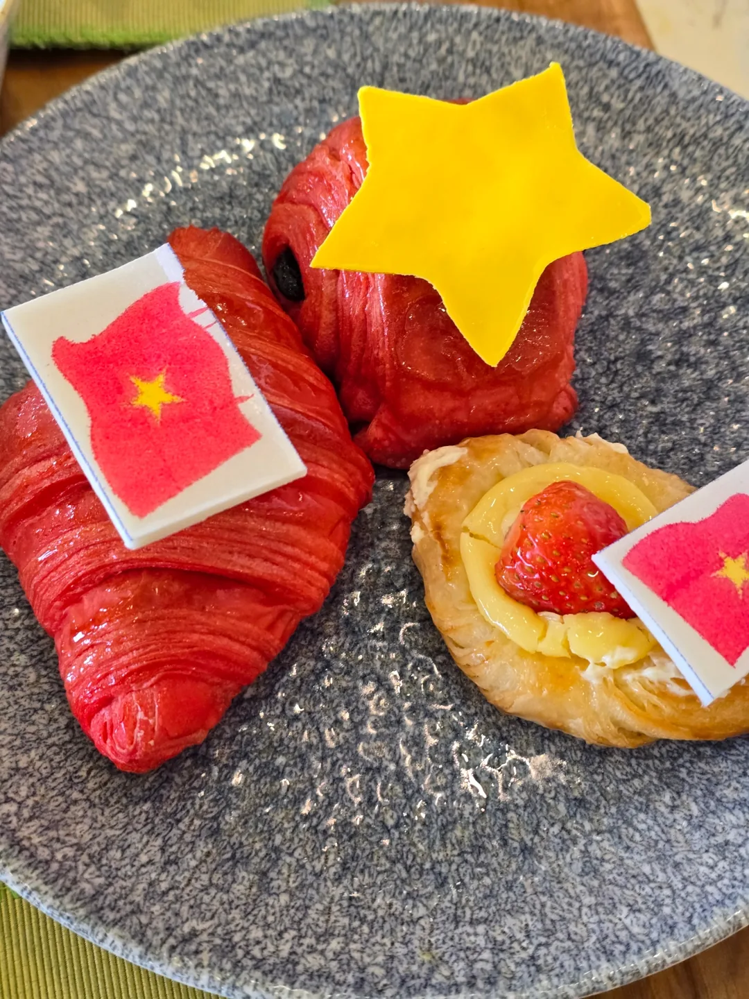 (🇻🇳 6 người, 30/8~4/9) Nhật ký du lịch..Bữa sáng ngày thứ hai (À, của tôi là ngày 2 còn của bạn là ngày 1, trùng nhau haha.)